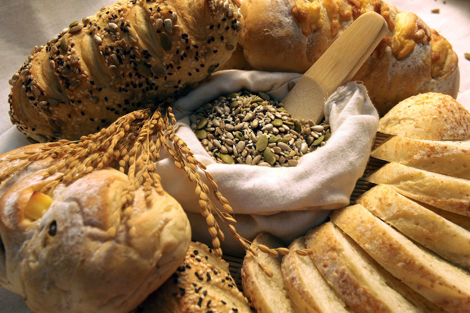 bread-587597_1920.jpg